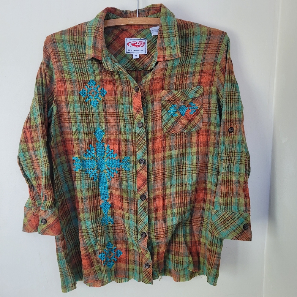 Lightweight embroidered cowgirl shirt